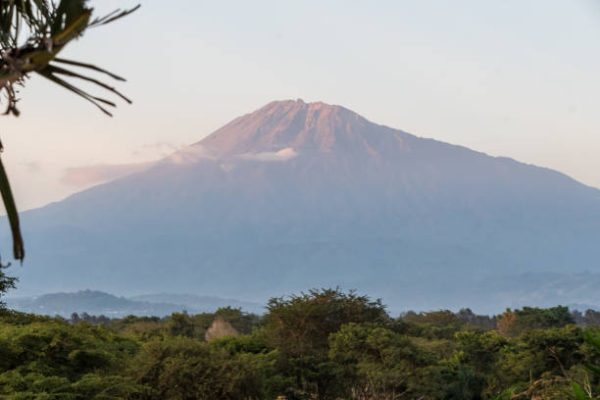 Impression of Mount meru, as seen from the town of Arusha, Tanzania